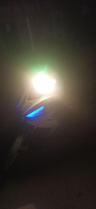 suktur: Motor: skuter tipli motosiklet Xüsusiyyətlər: - Şəhərdaxili rahat — 2