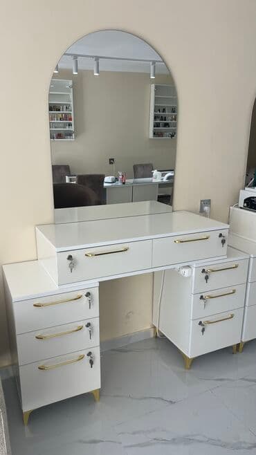 denge qabi qiymeti: Yeni, Saş kəsimi üçün masa, Güzgülü — 1