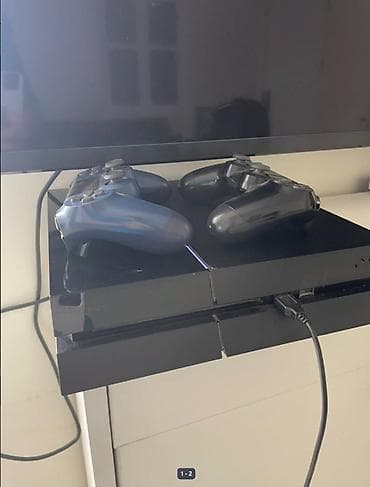 PS4 1TB
2Duaslock pult+playstation networka qosulan hesab
