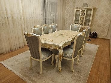 Klassik üslubda dəbdəbəli qonaq otağı/dining dəsti. Tərkibi: - 1 ədəd