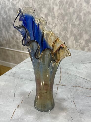 lale gülü: Bir vaza — 2