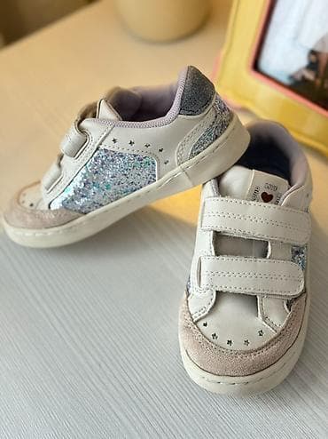 Rəng - Ağ Krossovkalar, Ölçü: 26, Qız üçün — 1