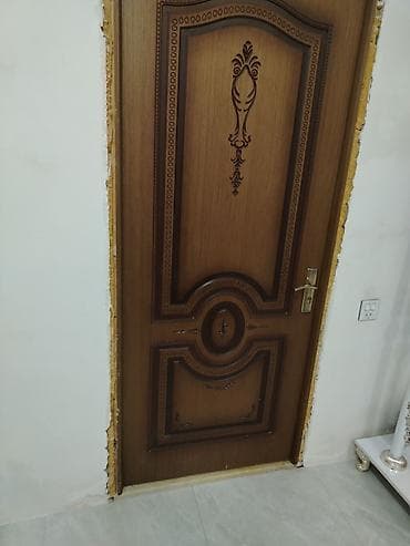 taxta gapilar: 8 ədəd Rusiya qapısı 7 ədədi 90x205 1 ədədi 1.30x205 Ünvan — 1