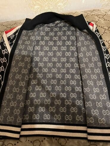 Pencəklər: Unisexdi 1aydi alinib cemi 3,4 defe geyinilib — 2