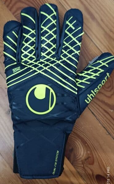 qapci elceyi: Uhlsport qapıçı əlcəkləri - Model: Uhlsport (arxa hissədə “Rebound — 1