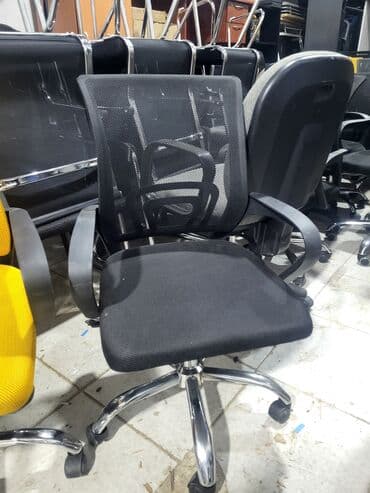 офисные кресла: Ofis kreslilari tekerli,ve tekersiz. ela veziyyetdedirler.hec bir — 1
