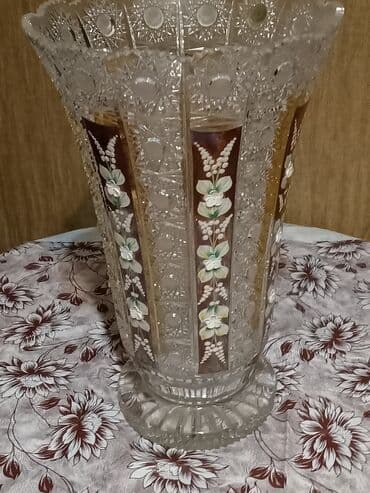 Bir vaza, Xrustal lalafo.az -da Bir vaza, Xrustal