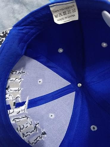 baş geyimi: Snapback beysbol papağı - Rəng: parlaq mavi üst hissə, ağ-qara — 2