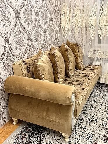 Divanlar: Divan, Açılmayan, Bazasız, Vеlur parça, Çatdırılma yoxdur — 1