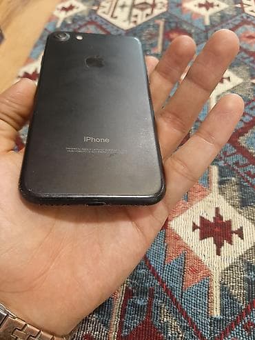 IPhone 7, 128 GB, Qara — 2