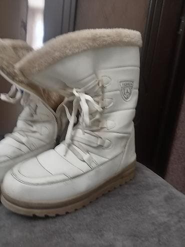 Uzunboğaz, New Balance, Ölçü: 40, rəng - Ağ, İşlənmiş — 1