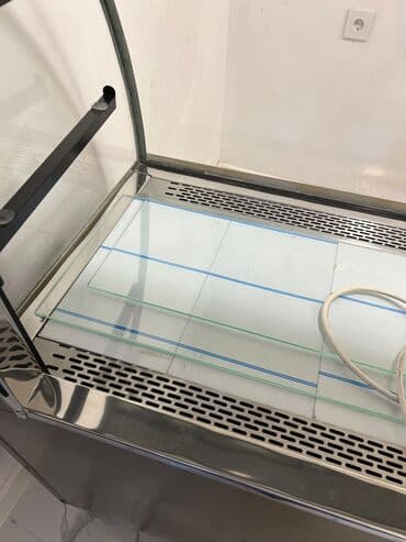 şirniyyat sobası satılır: Soyuducu vitrin – mağaza, kafe, şirniyyat və deli bölmələri üçün — 10
