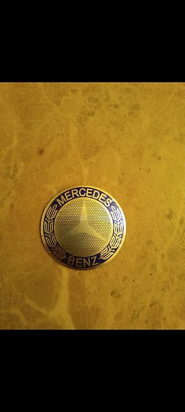 aksesuarlar avto: Mercedes-Benz loqolu metal emblemi - Dairəvi forma, mərkəzdə üçşaxəli — 1