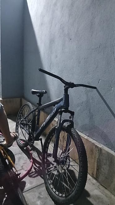 Dirt/Street tipli velosiped - Güclü alüminium tipli çərçivə, sərt