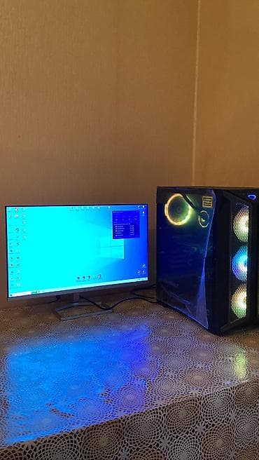 komputer pult: Masaüstü komputer satılır. Qiymətə Prosessor və monitor daxildi — 1