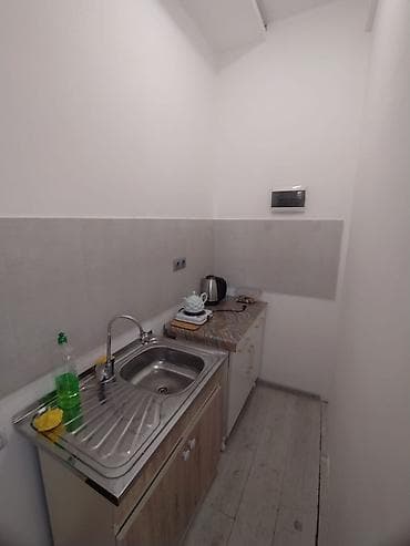gözəllik salon: Cox ucuz qiymet, Razilaşma yolu ile Razində (Bakıxanov), mərkəzi yolda — 9