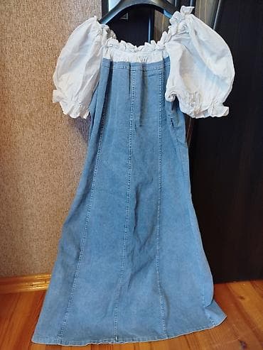 Qadınlar üçün denim don - Model: Ağ puff-qollu, çiyinlərdən enən