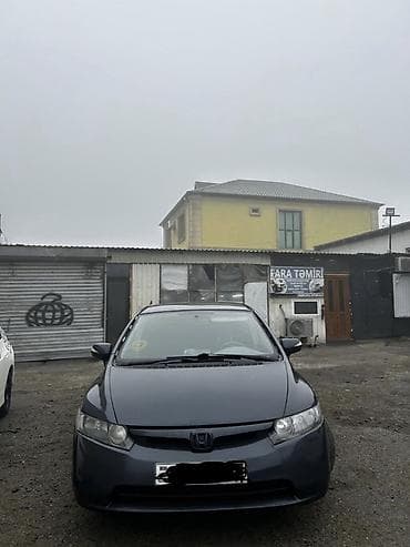 Honda Civic: 1.3 l | 2007 il Sedan lalafo.az -da Honda Civic: 1.3 l | 2007 il Sedan