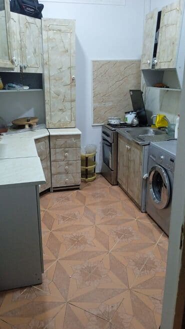 bərdədə həyət evləri: Həyətyanı, ayrıca girişli 1 mərtəbəli ev - Geniş həyət və pilləkənli — 9