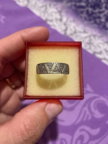 Üzük lalafo.az -da Üzük