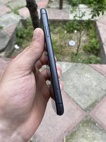 iphone 5 se: IPhone 11, 64 GB, Qara, Simsiz şarj, Face ID — 3