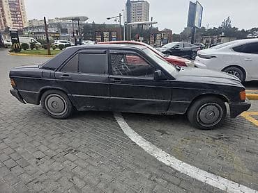 bmw e 80: Mercedes-Benz 190: 1.8 l | 1991 il Kupe — 2