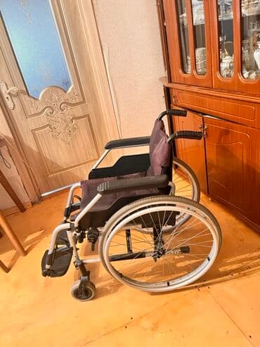 инвалидная коляска цена бу: Manual təkərli arabə - Yüngül və möhkəm alüminium karkas - Böyük arxa — 1