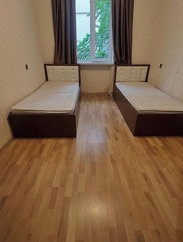 berde ev: Nərimanov Metrosu metroya 5/6 dəqiqəlik məsafədə yerləşir. Polis — 4