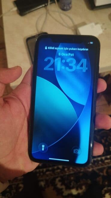 Apple iPhone: IPhone 12, 128 GB, Qara, Face ID — 1