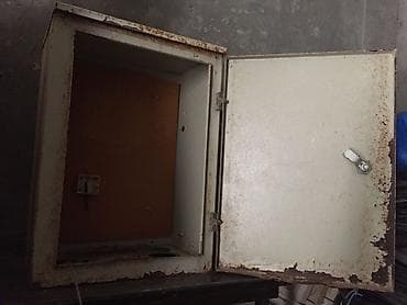 elektrik samavar: Elektrik şiti ve stolba ucun şüşe nasadkalar
hamisi birlikde 40 azn — 6