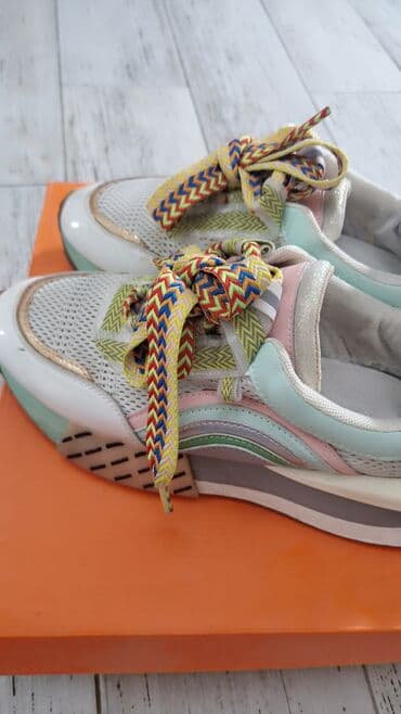 женские кроссовки nike air max hyperfuse: Rəngarəng qadın idman ayaqqabısı - Model: çoxrəngli casual/idman — 1