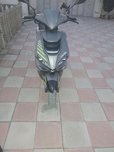 JINLANG skuter - Rəng: boz/qara, neon-yaşıl akssentlər - Korpusda lalafo.az -da JINLANG skuter - Rəng: boz/qara, neon-yaşıl akssentlər - Korpusda