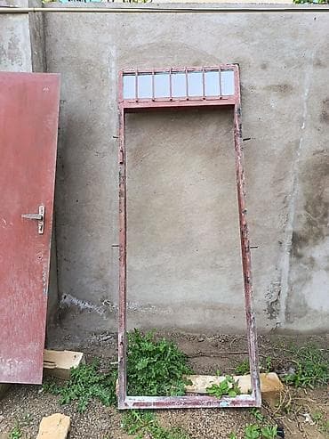 seyf qapllar: Metall qapı və qutu (üst şüşəli transomla) - Material: qalın metal — 3