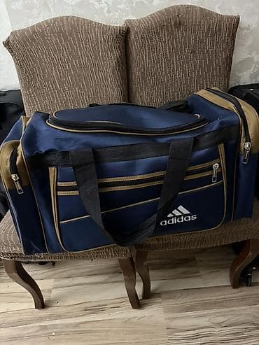 meta eynək: Adidas idman/seyahət çantası - Rəng: tünd göy, qızılı detallarla - — 1