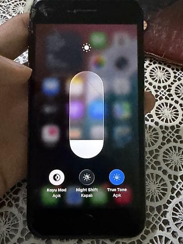 micro qulaq: IPhone 7, 32 GB, Qara, Qırıq — 4