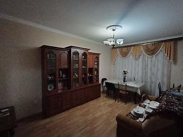 gencede ev: Əhmədli Bakı kinoteatrı yaxınlığında 9/3, orta bulok 3 otaqlı tam — 3