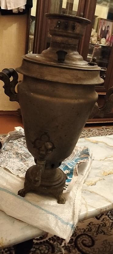 Sovet dövründən qalma farfor füqur satılır. Əla vəziyyətdədir lalafo.az -da Sovet dövründən qalma farfor füqur satılır. Əla vəziyyətdədir