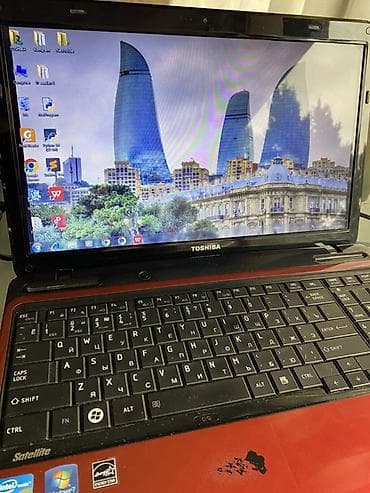 Toshiba Satellite noutbuk Ram: 4 GB Sistem tipi: 64 bit Prosessor