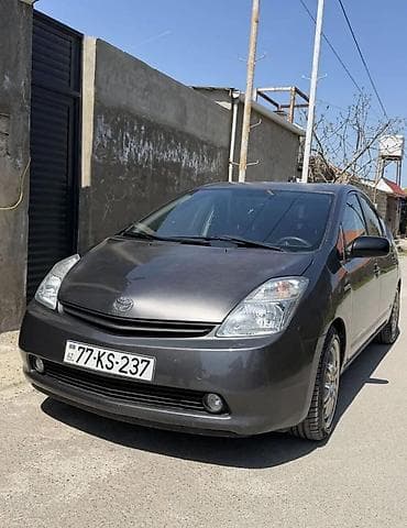 Toyota: Toyota Prius: 10 l | 2008 il Hetçbek — 2