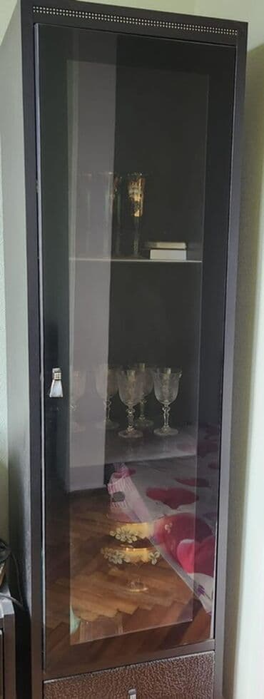 şiş qadın ətəkləri: - Qadın ətəyi: A-kəsim, dizə yaxın uzunluq. Xırda xanalı (çəkmə) — 6