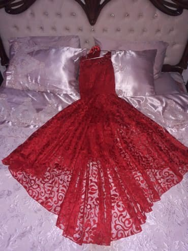 zapi satilir tecili: 70 azn alinib. Keyfiyyətli paltadi. 1defe geyilib razmer 36, 38 — 1