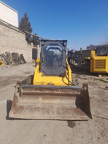a klas makasin: Liugong 375A mini yükləyici (skid-steer) Xüsusiyyətlər: - Model — 5