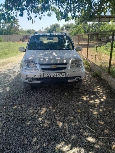 disk təkərlər: Chevrolet Niva: 1.7 l | 2010 il 169817 km Ofrouder/SUV — 3