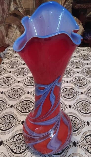 Большие вазы для цветовкаждая ваза по 28ман