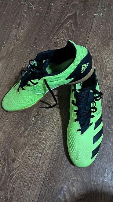 mango velicina 20: Adidas Predator,futzal ayaqqabısı, 46 razmer — 1