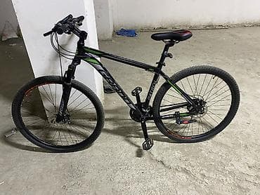 mini velosiped: - Çərçivə: yüngül alaşımlı, idman yönümlü geometriya - Təkərlər: 29" — 4