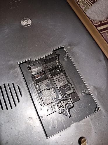 dekor reqemler: Divar saatları, Elektron, Mayatnik — 3