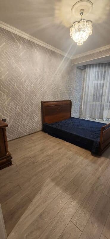 Azadliq metrosuna yaxin 7-ci mikrarayonda 18 mertebeli binanın 10-cu — 10