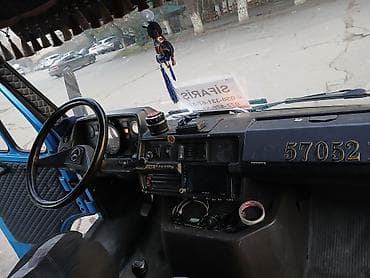 maşın cxollari: Yükdaşıma üçün Mercedes-Benz furqon tipli kiçik tonnajlı yük maşını — 3