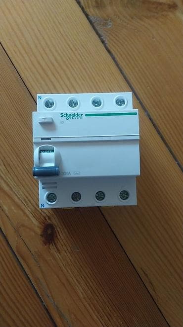 ulduz açar: Siemens Elektrik avtomat, 3 faza, 400 Vt — 4